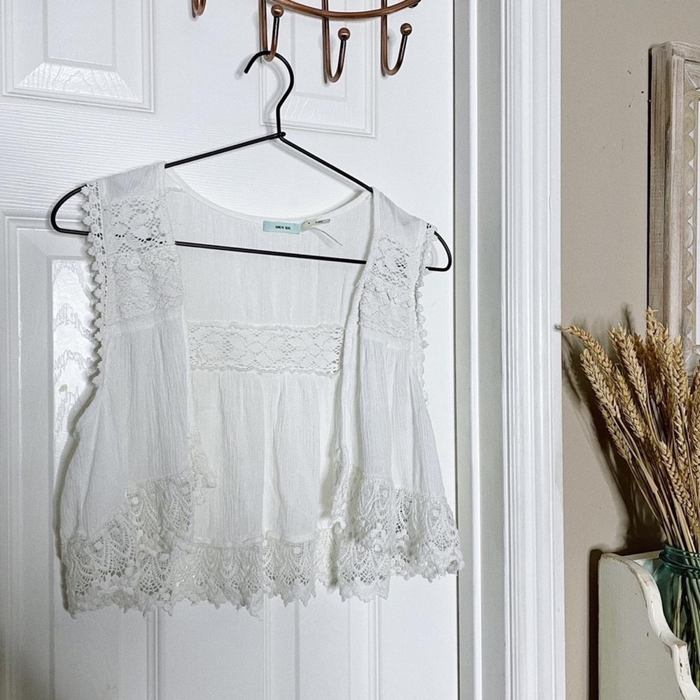 Urban Outfitters Boho Cropped Lace Vest